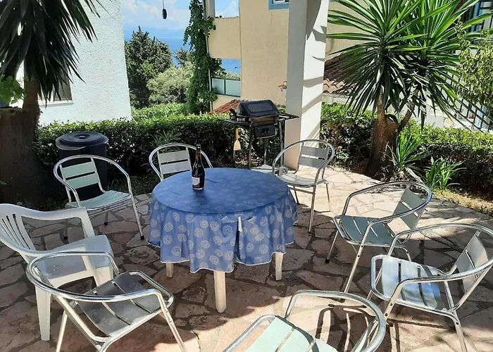 Lägenhet Appealing In With Pool Benitses (Corfu)