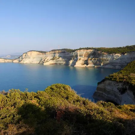 Apartamento Appealing In With Pool Benitses (Corfu)