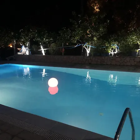 Appealing In With Pool Benitses (Corfu)