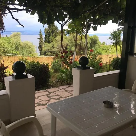 Appealing In With Pool * Benitses (Corfu)