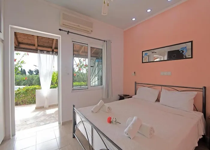 Appealing In With Pool Apartmán