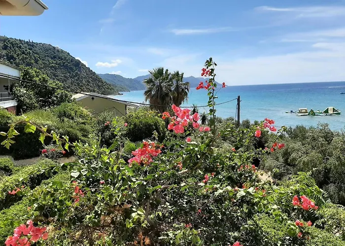 Appealing In With Pool * Benitses (Corfu)