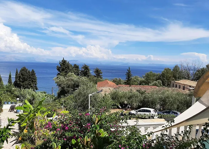 Appealing In With Pool Apartmán