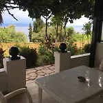 Appealing In With Pool * Benitses (Corfu)
