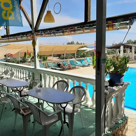 Appealing In With Pool Διαμέρισμα