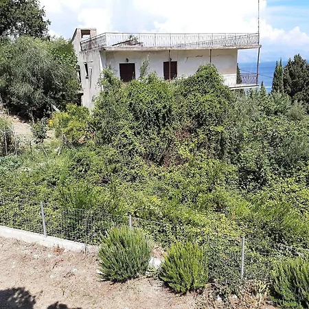 Appealing In With Pool * Μπενίτσες